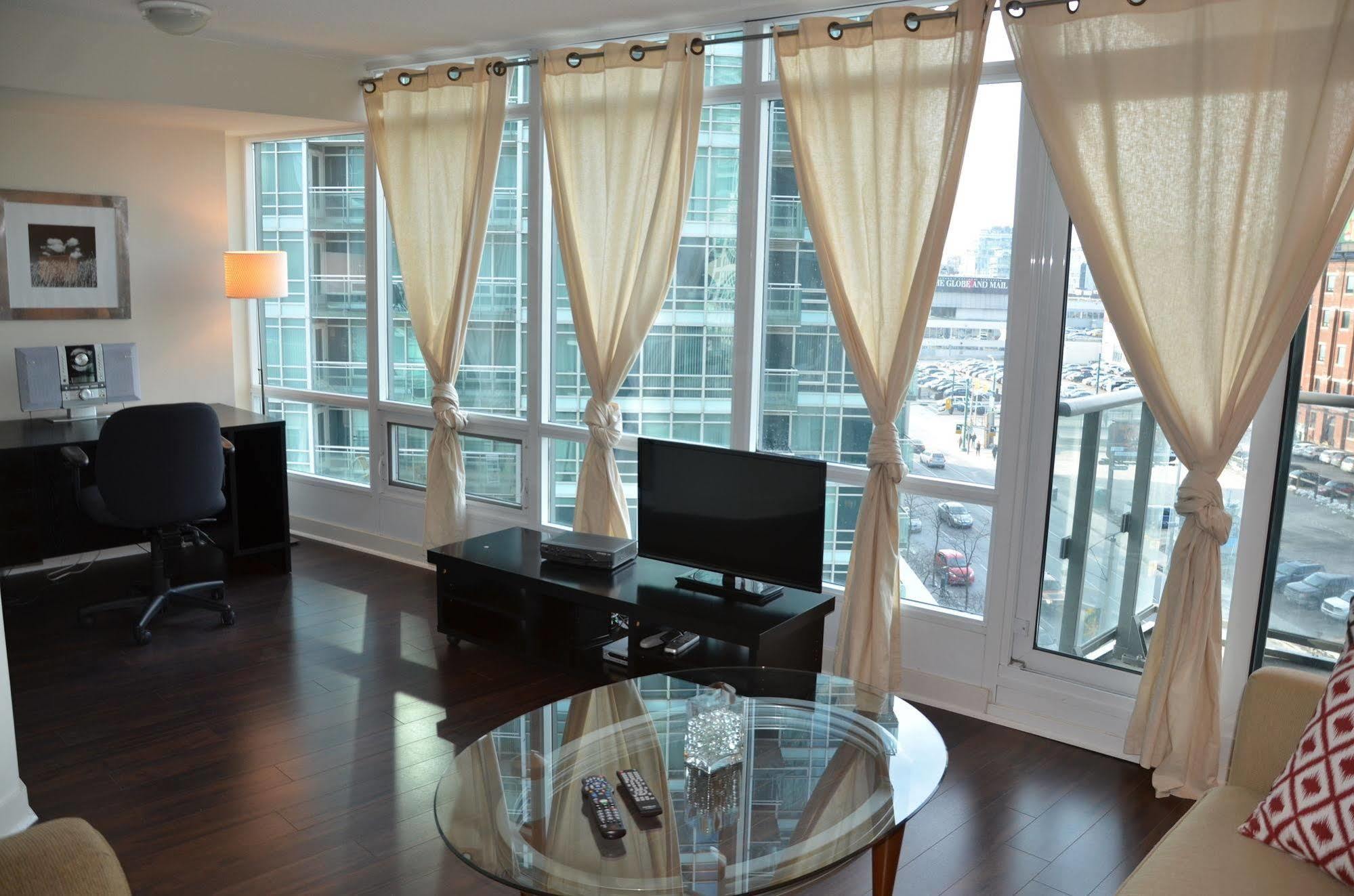 Skydome Furnished Residences Toronto Exterior foto